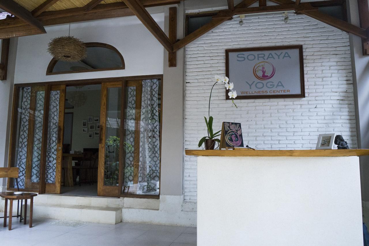 ホテル Soraya Yoga Wellness Center ギリ・トラワンガン エクステリア 写真